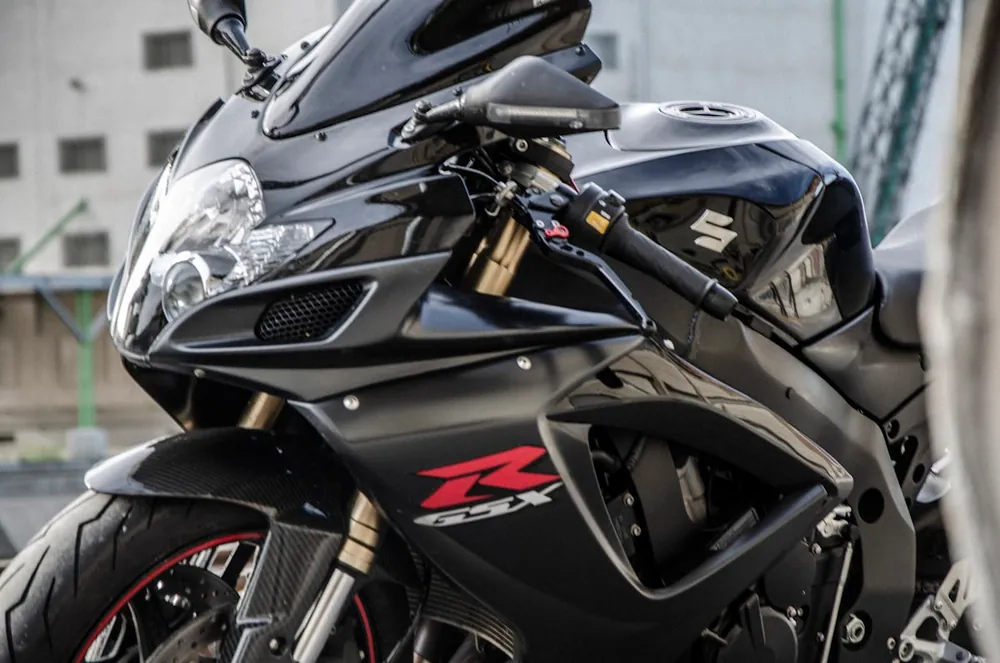 Black Suzuki GSX-R sportbike